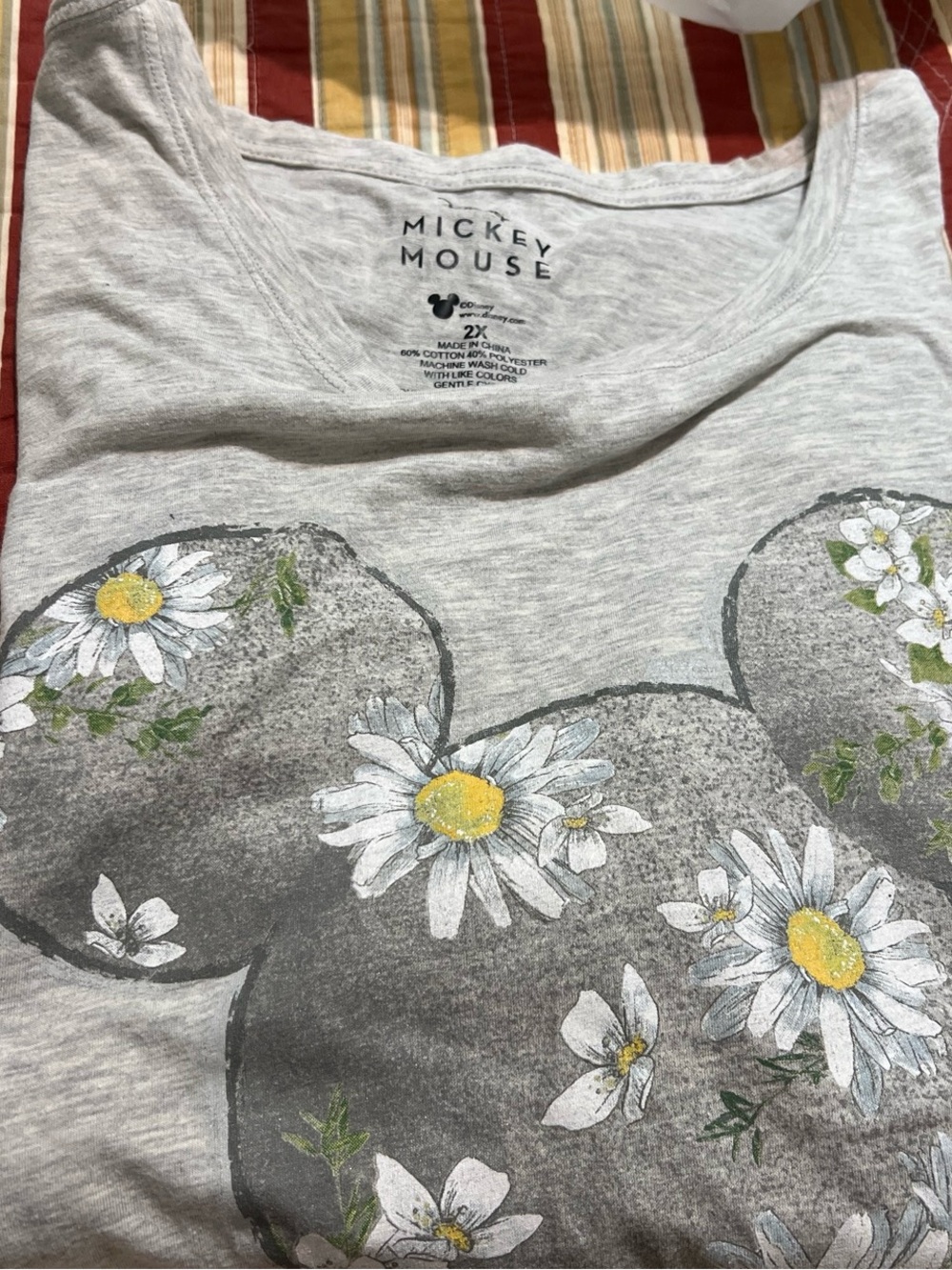 Disney Gray Daisy Mickey Mouse Graphic Short Sleeve Tee